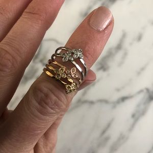 Stella & Dot 5 piece multi-colored ring set